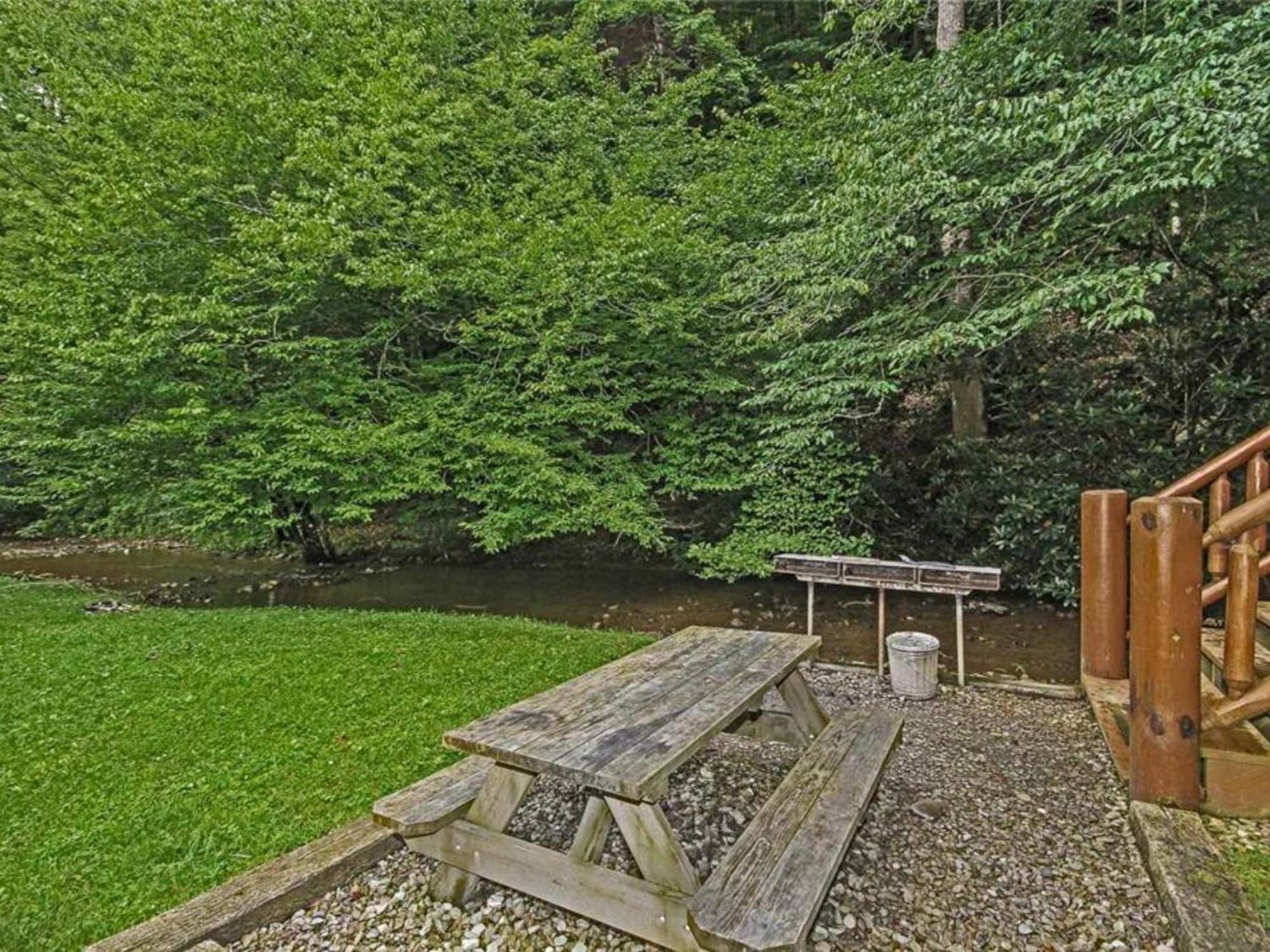 جاتلينبرج Creekside Lodge المظهر الخارجي الصورة